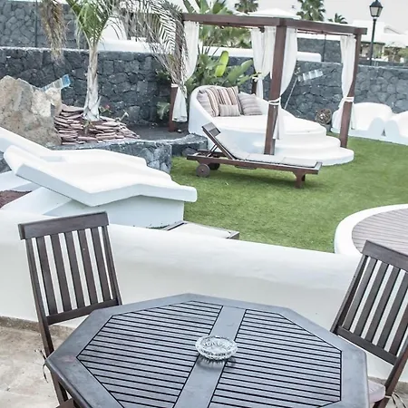 Faro Park With Private Pool Villa Playa Blanca (Lanzarote)