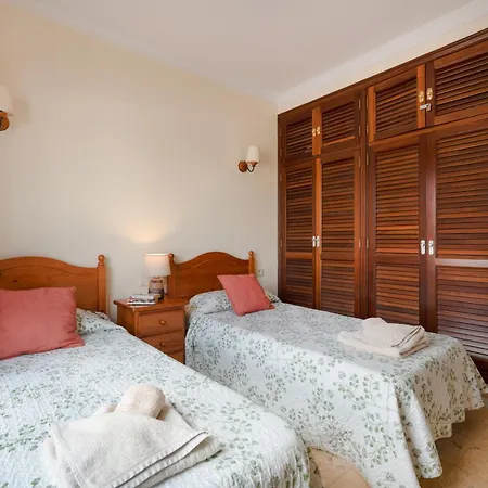 Faro Park With Private Pool Коста Бланка