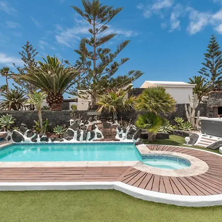 Faro Park With Private Pool Вилла *