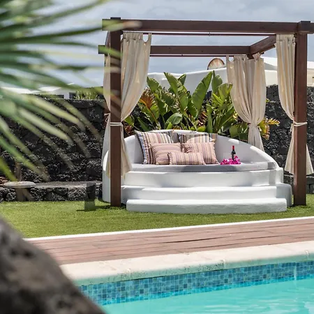 Faro Park With Private Pool Willa Playa Blanca (Lanzarote)